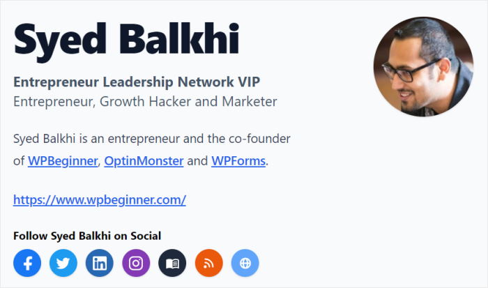 enlaces sociales en las entradas de los invitados