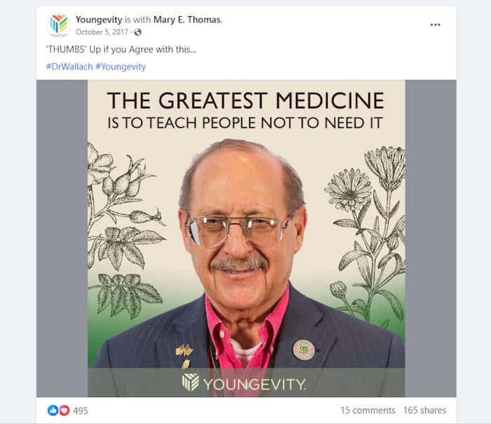 pollice in su se siete d'accordo postate su facebook