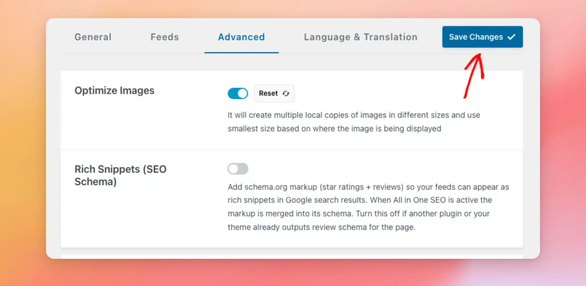 La scheda "Avanzate" delle impostazioni del feed delle recensioni, con l'opzione "Schema SEO per rich snippet" disattivata e una freccia che punta al pulsante "Salva modifiche"