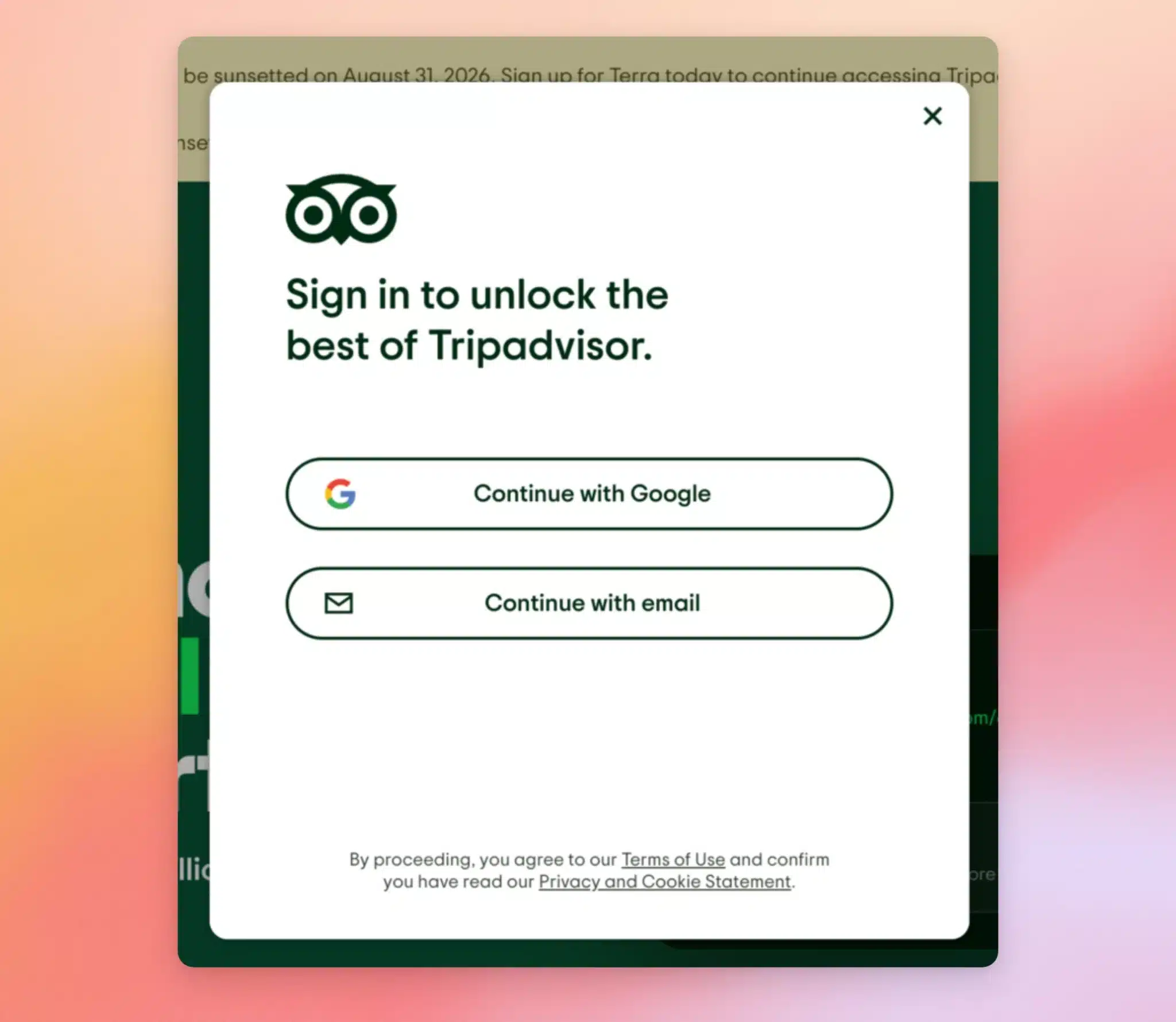 La ventana emergente de inicio de sesión de TripAdvisor con las opciones «Continuar con Google» y «Continuar con el correo electrónico»