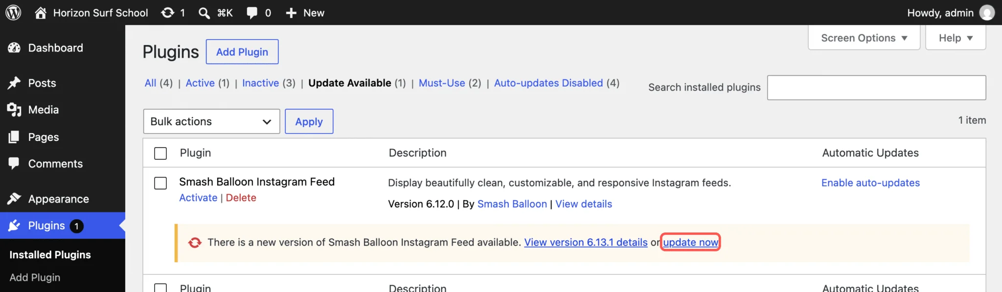 ig-6130-step-1-update-plugin-1 - Smash Balloon Pantalla de plugins de WordPress en la que se muestra una actualización disponible para «Smash Balloon Instagram Feed», con el enlace «Actualizar ahora» resaltado
