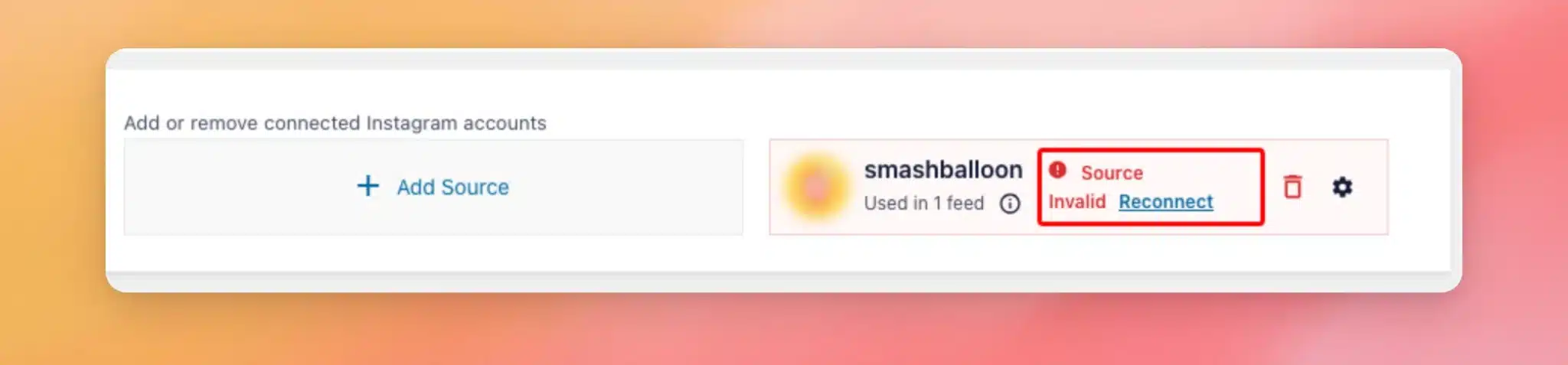 「ソースの管理」で、接続済みのアカウントに「ソースが無効です」と表示され、ラベルとその「再接続」リンクが赤い枠で囲まれています