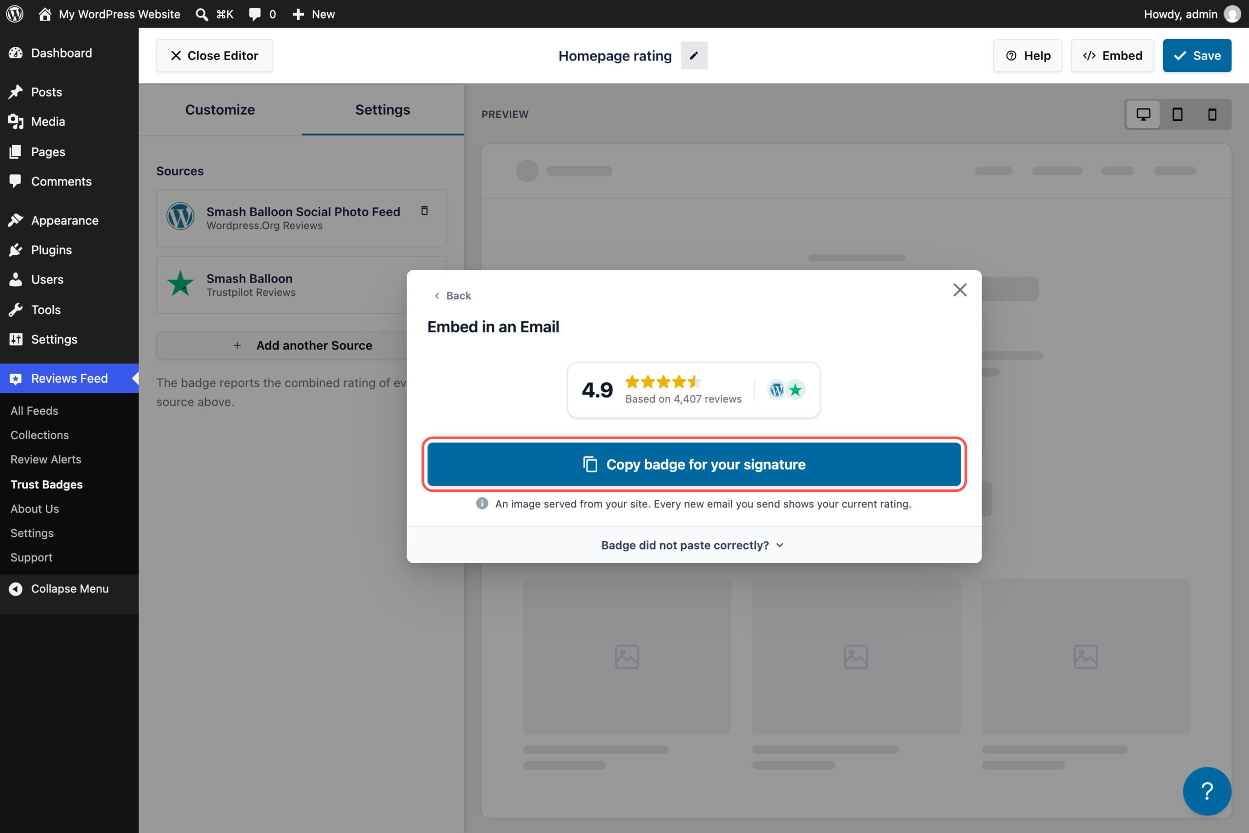 rf-badges-email - Smash Balloon La fenêtre « Intégrer dans un e-mail » de Reviews Feed Pro affiche un badge de confiance de 4,9 étoiles et le bouton « Copier le badge pour votre signature » est mis en évidence